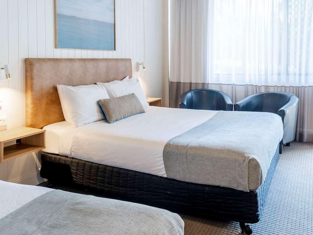 Hotel Mercure Charlestown 4*