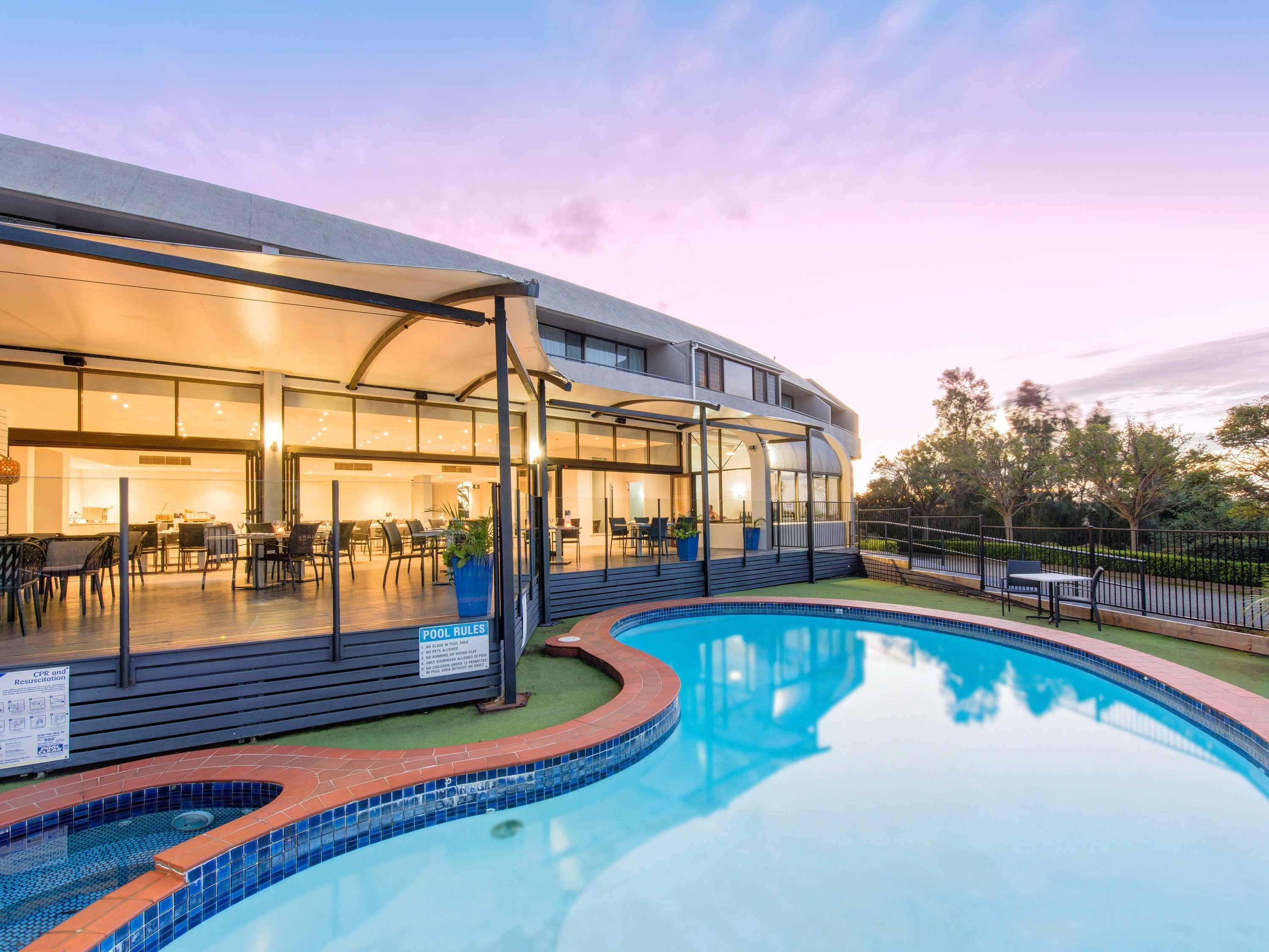 Mercure Charlestown Hotel 4*