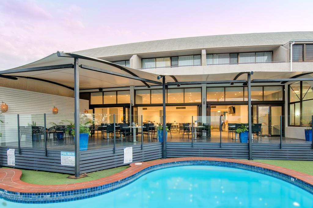Mercure Charlestown Hotel