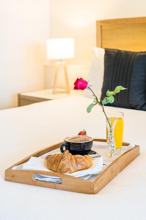 Hotel Mercure Charlestown