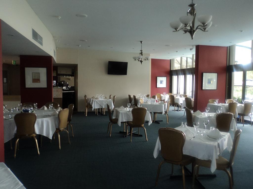 Hotel Mercure Charlestown